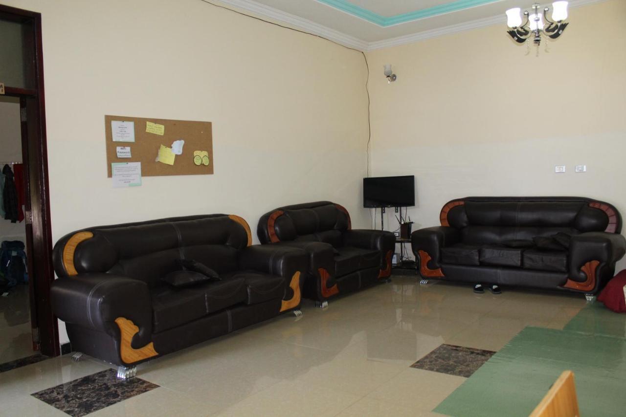 Хостел Bahir Dar Backpackers Экстерьер фото